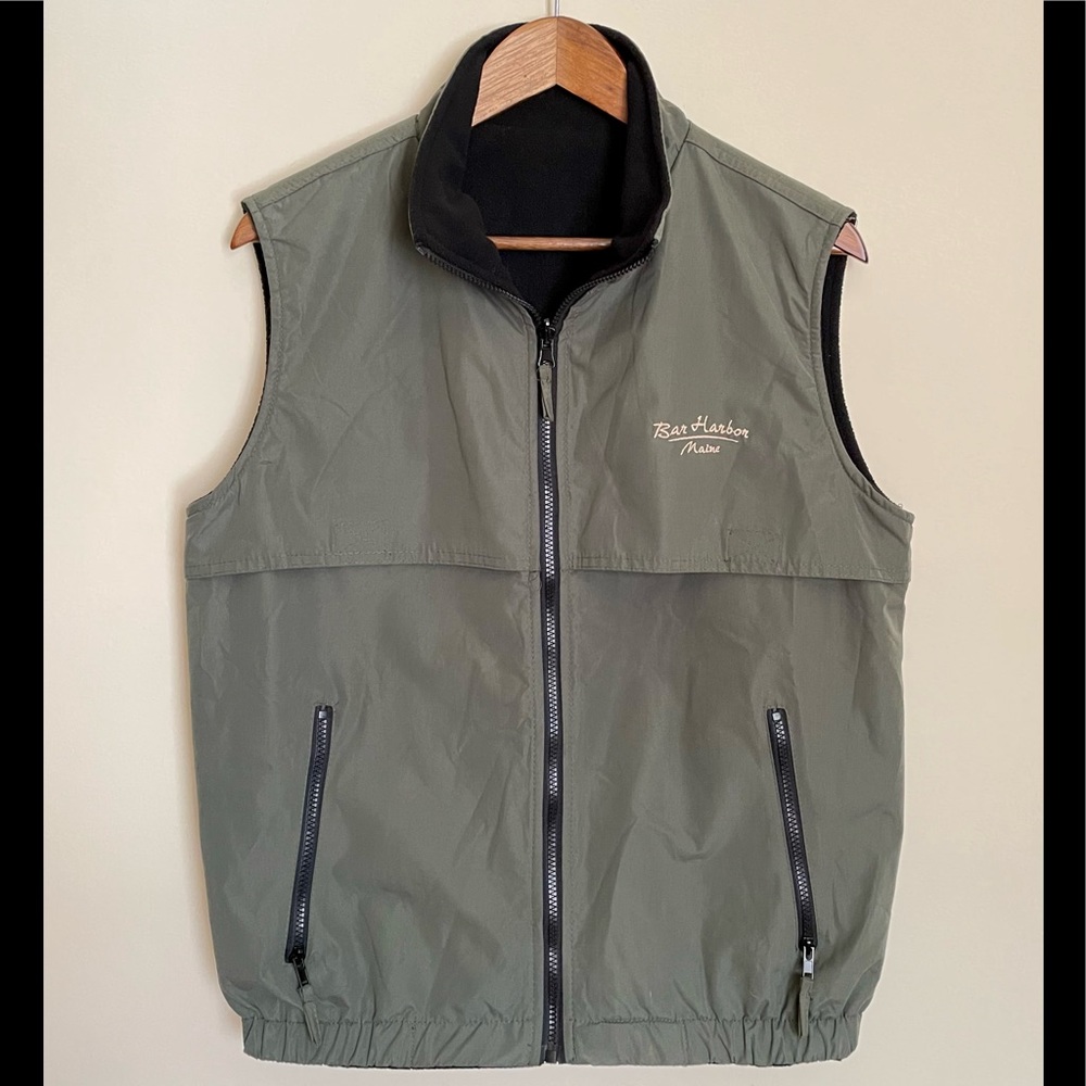 Men’s Reversible Zip Up Vest - Size Small
